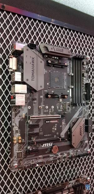 MSI B450 TOMAHAWK Motherboard
