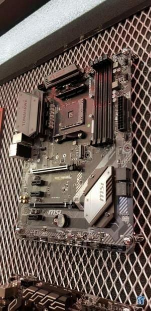 MSI B450 TOMAHAWK Motherboard