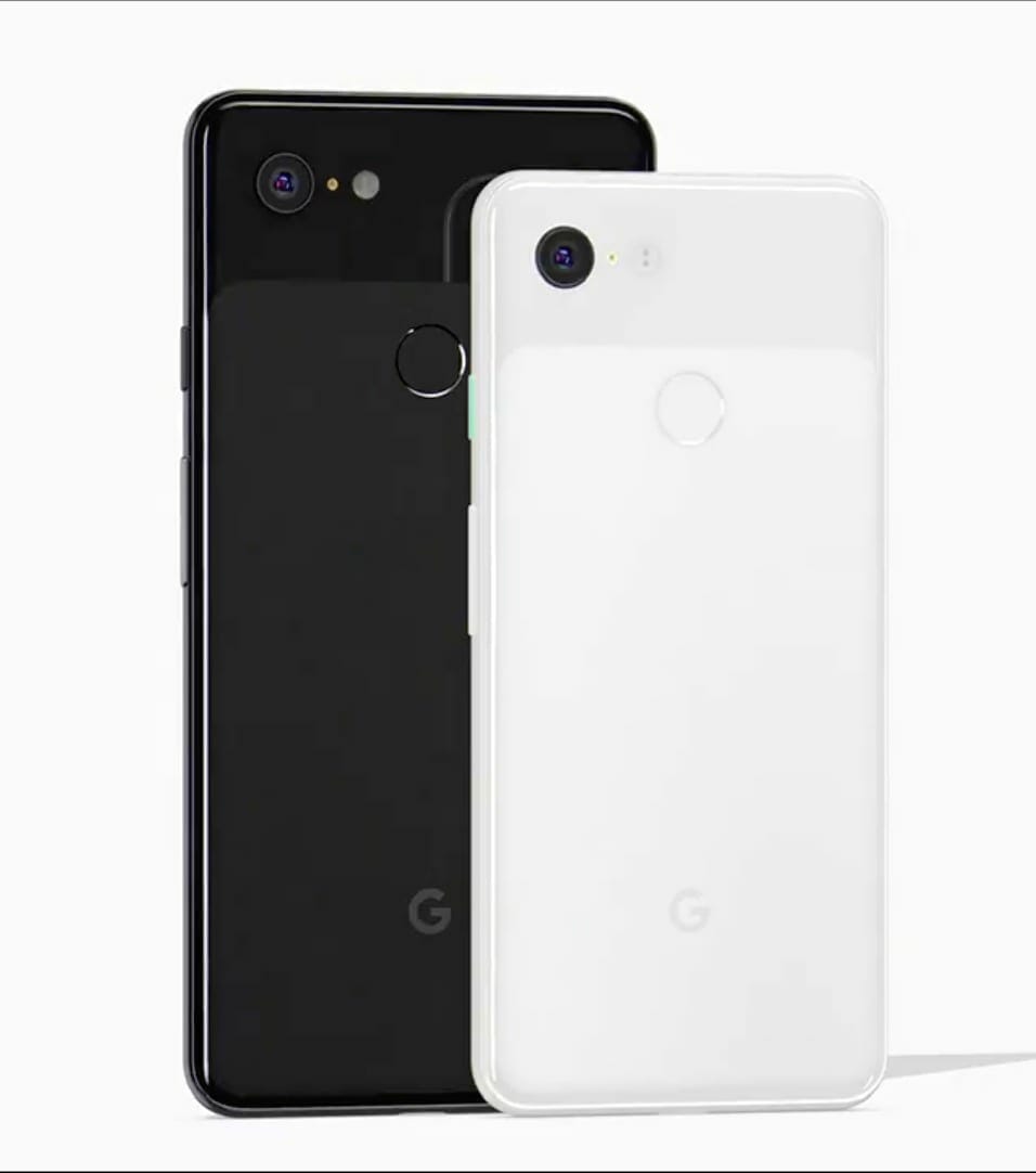 Google Pixel 3 Rear view Clearly white and Black