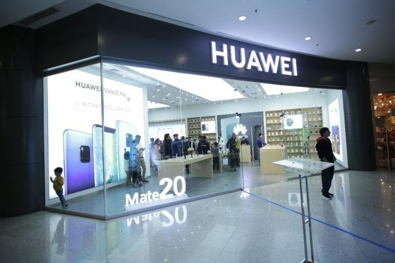 Flagship Experience Store in Lucky One Mall