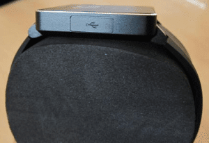 sony-smartwatch-2-usb-port